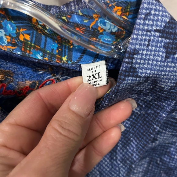 Robert Graham - Picture 3 of 5